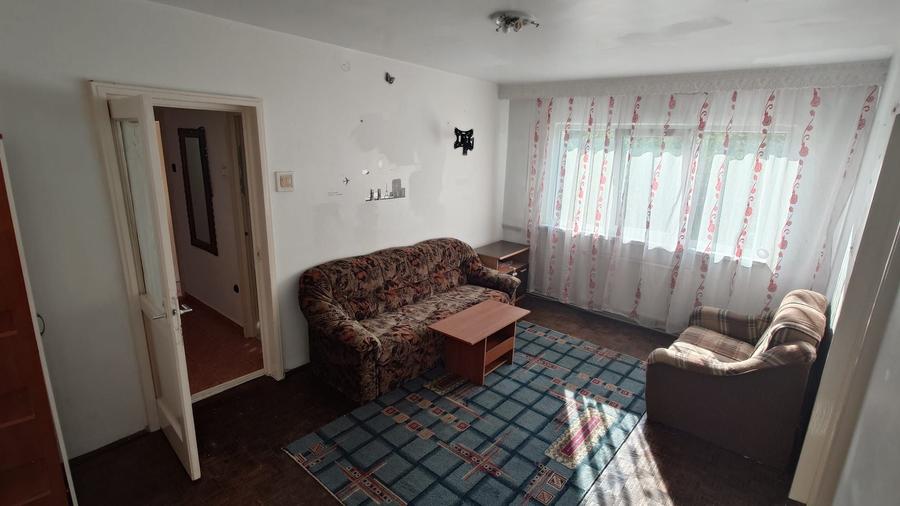 Apartament spre inchiriere semidecomandat - 1