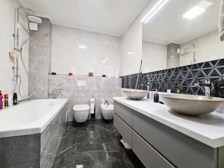 Apartament cu 3 camere semidecomandat în Central