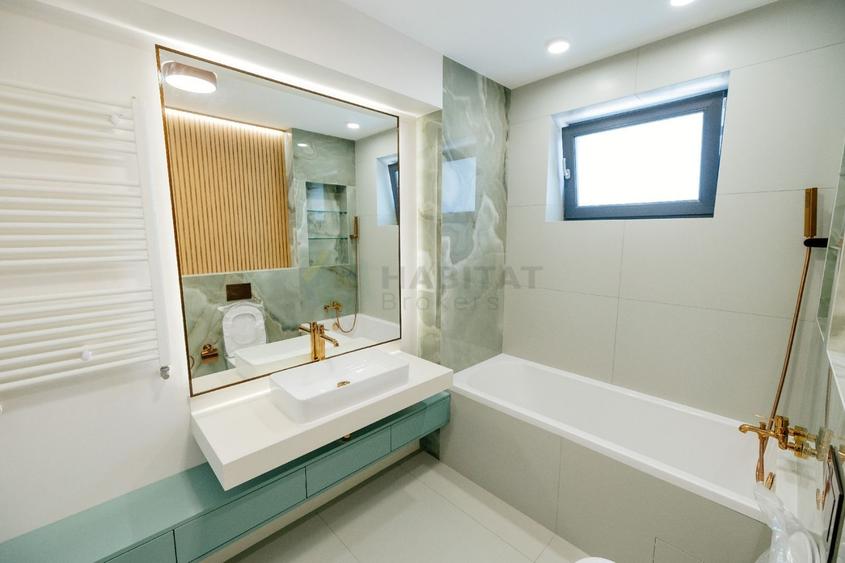 Casă individuală cu 7 camere cu Canalizare în Sisești