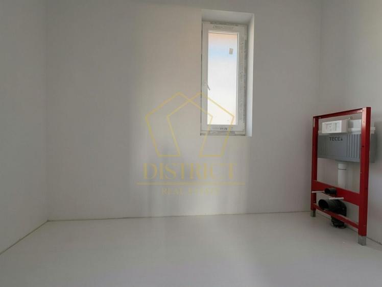 Duplex cu 4 camere cu Canalizare în Moșnița Veche