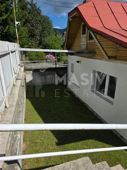 Casă individuală cu 3 camere cu Canalizare în Central