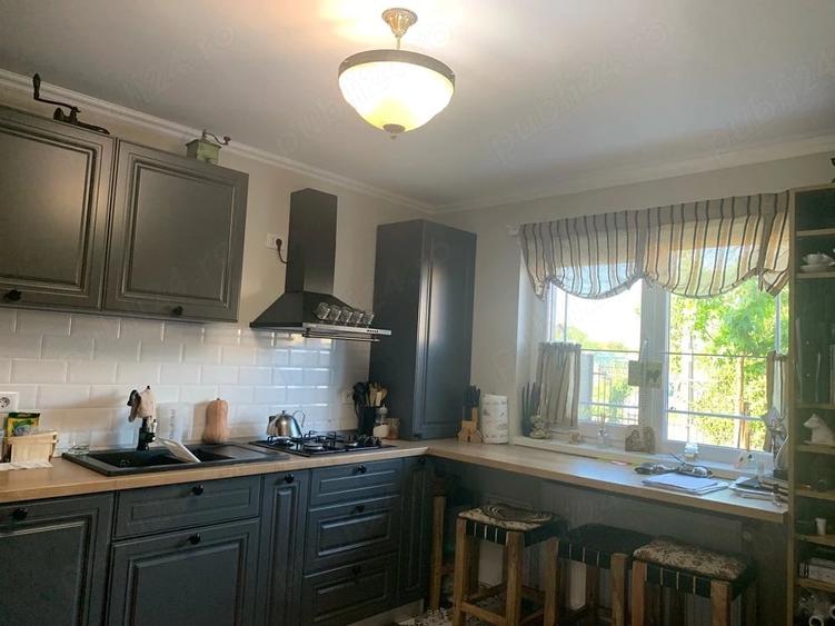Casă cu Teren 250 Mp în Utvin
