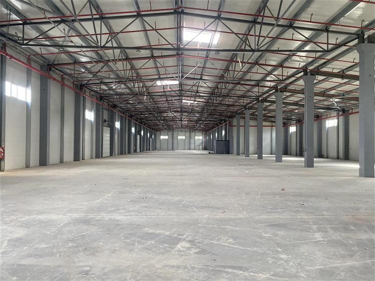 Spațiu industrial, de 4,260 mp, în Central