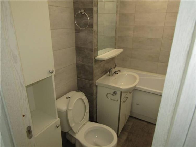 Apartament de închiriat – Zona Cedonia, etaj 1/4 - 10
