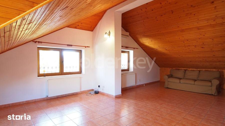 Casă cu 7 camere cu Teren 530 Mp în Aviației