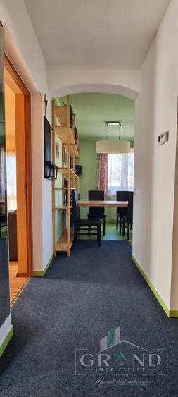 Apartament cu 2 camere decomandat, mobilat în Bulgaria