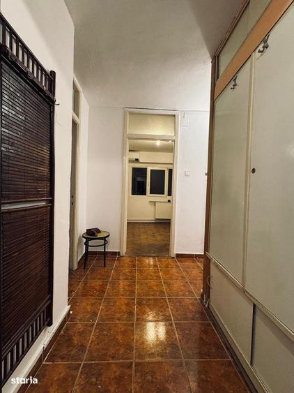 Apartament cu 3 camere decomandat în Circumvalațiunii