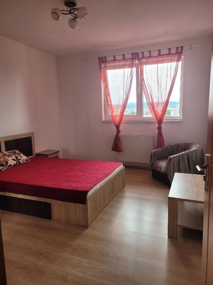 Apartament cu 2 camere decomandat în Aeroport