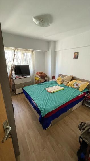 Apartament cu 3 camere decomandat în Unirii Nord