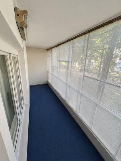 Apartament cu 3 camere semidecomandat în Trivale