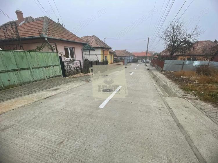 Casa individuala cu 6 camere si 3 bai si 1413 mp teren in Blaj - 9