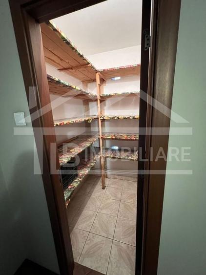 Apartament cu 3 camere decomandat, mobilat în 7 Noiembrie