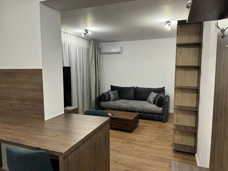 Apartament cu 2 camere decomandat în Titan
