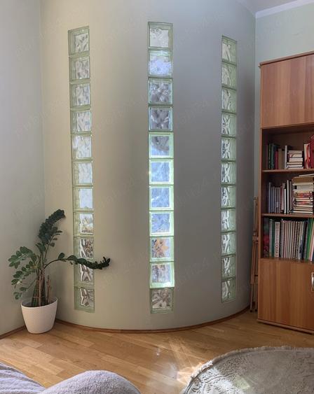 Apartament cu 3 camere semidecomandat în Șagului