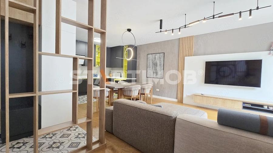 Apartament cu 3 camere decomandat în Ultracentral