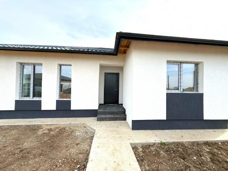 Casă individuală cu 3 camere cu Teren 350 Mp în Berceni
