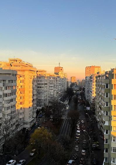 Apartament cu 3 camere, mobilat în Titulescu