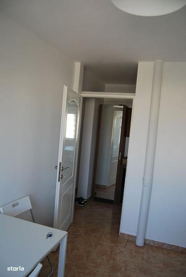 Apartament cu 3 camere în Moinești