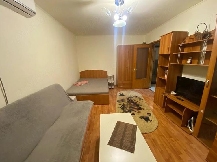 Garsonieră decomandată în Rahova