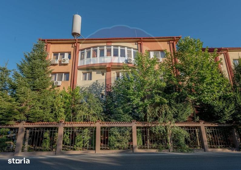 Spațiu comercial, de 5,200 mp, în Crevedia