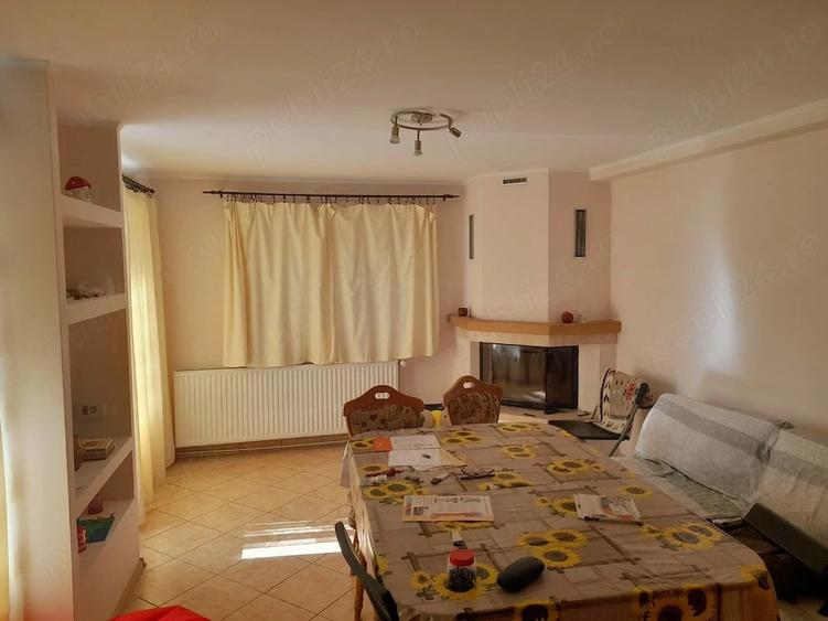 Casă cu 7 camere cu Teren 3000 Mp în Breaza de Sus