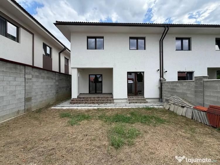 Casă cu 4 camere cu Teren 253 Mp în Central