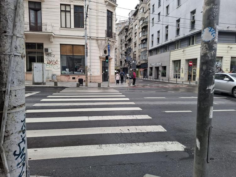 Spațiu comercial, de 60 mp, în Universitate