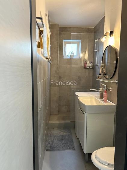 Apartament de vanzare renovat spitalul jude?ean