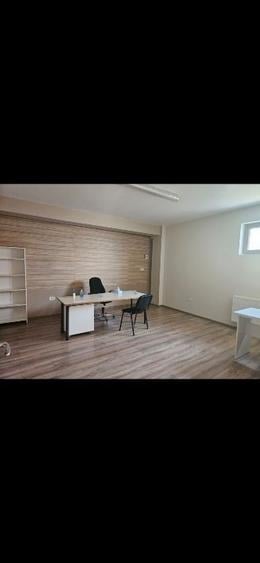 Birou, de 30 mp, în Mehala