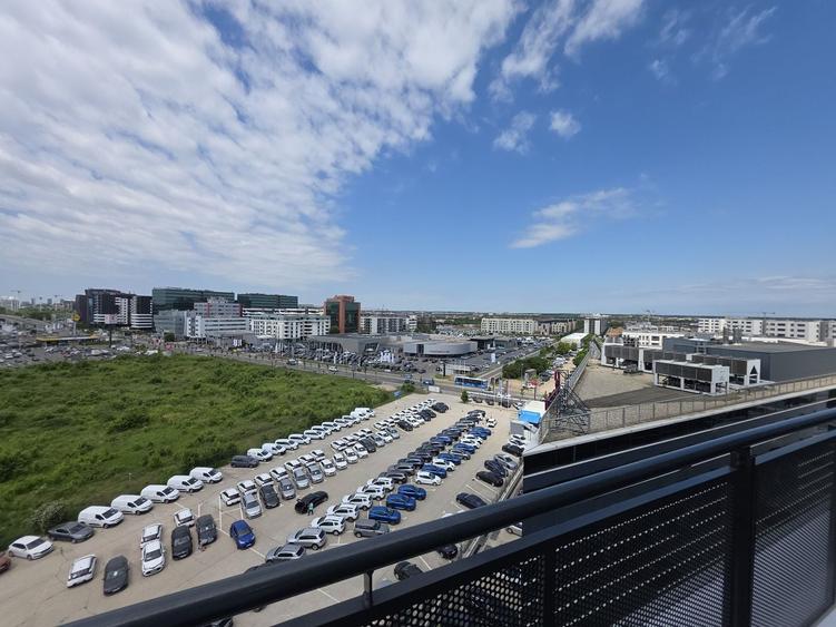 Penthouse cu 3 camere în Nord-Vest
