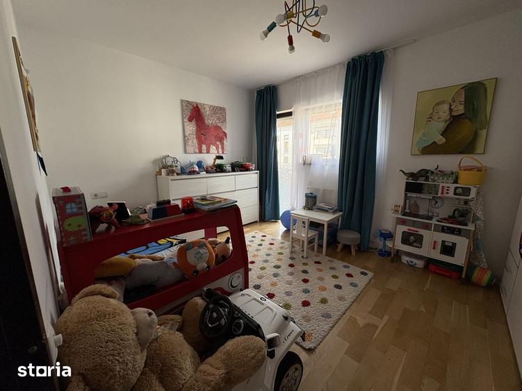 Apartament cu 3 camere în Bună Ziua