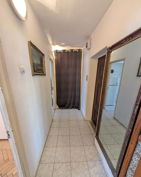 Garsonieră decomandată în Complex Studențesc