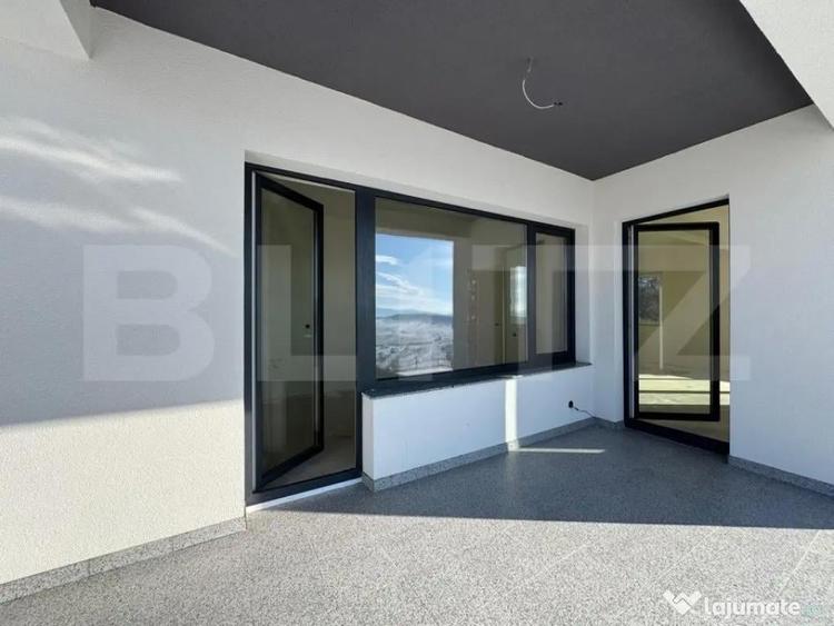 Casă cu 4 camere cu Teren 300 Mp în Central