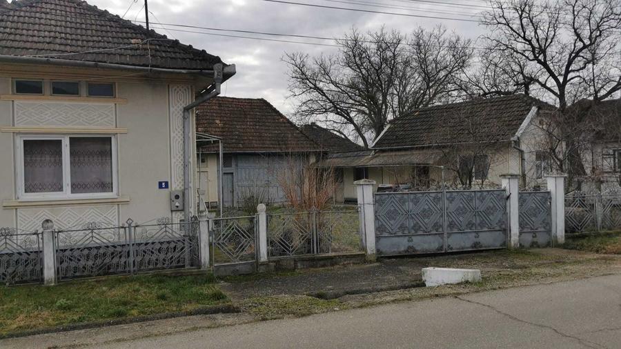 Casă cu 3 camere în Central