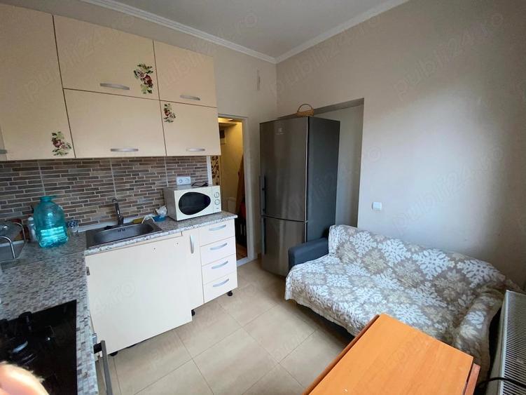 Garsonieră decomandată în Central
