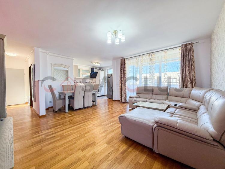 Apartament cu 3 camere decomandat, mobilat în Andrei Mureșanu