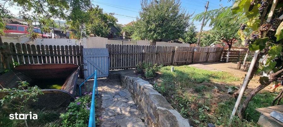 Casă cu 4 camere cu Teren 879 Mp în Turcoaia
