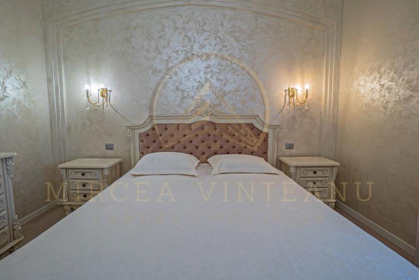 Casă individuală cu 10 camere cu Canalizare în Palazu Mare