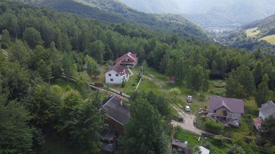 Duplex cu 4 camere cu Teren 500 Mp în Lepșa