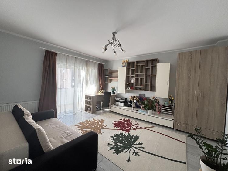 Apartament cu 2 camere decomandat în Borhanci