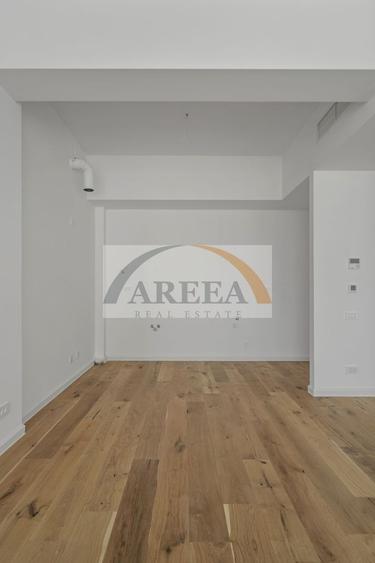 Apartament cu 3 camere decomandat în Aviației