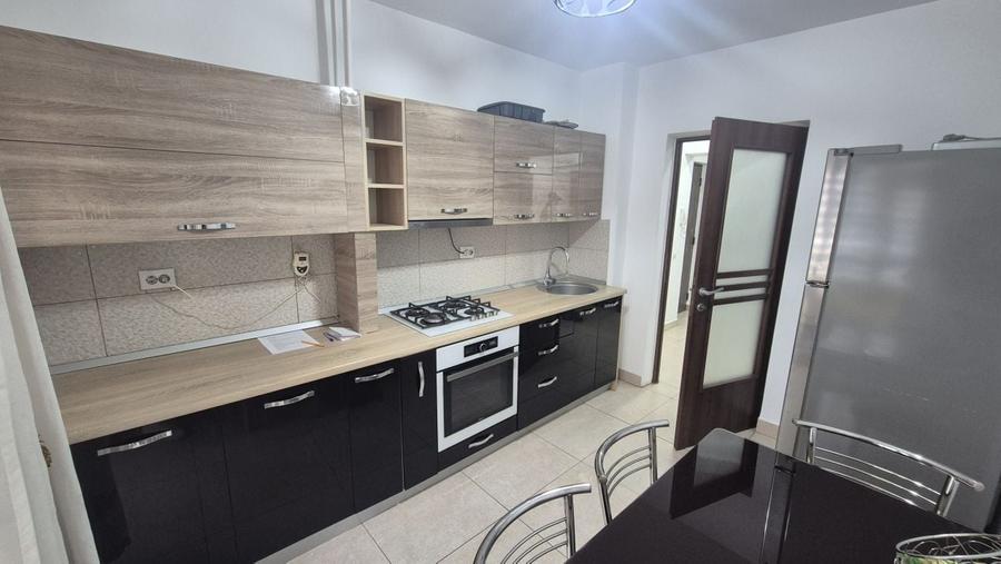 Apartament cu 3 camere decomandat în Pantelimon
