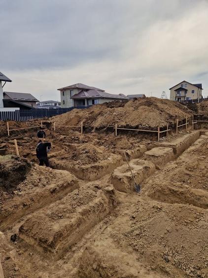 Teren Construcții intravilan de 1000 mp, în Valea Adâncă