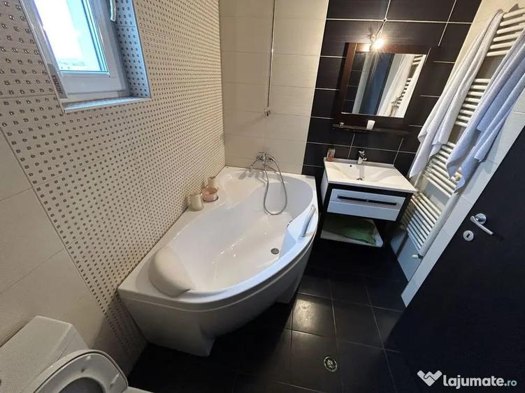 Apartament cu 3 camere decomandat în Tomis Nord