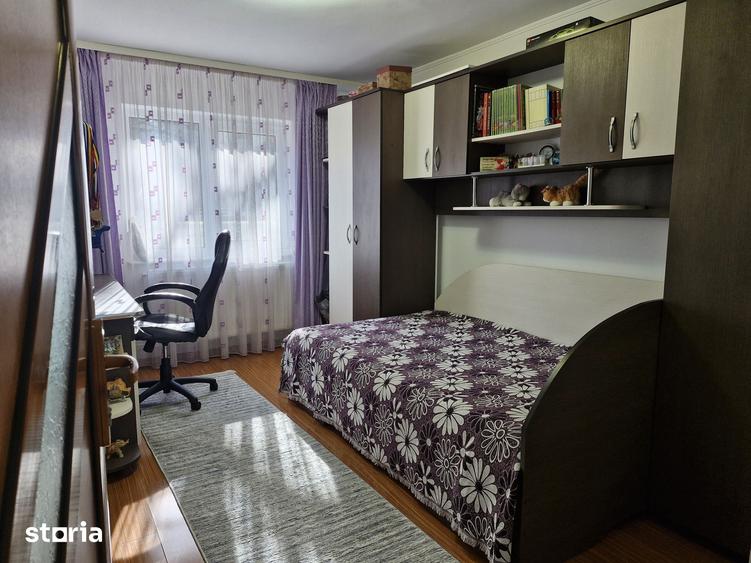 Casă cu 5 camere cu Teren 507 Mp în Găvana