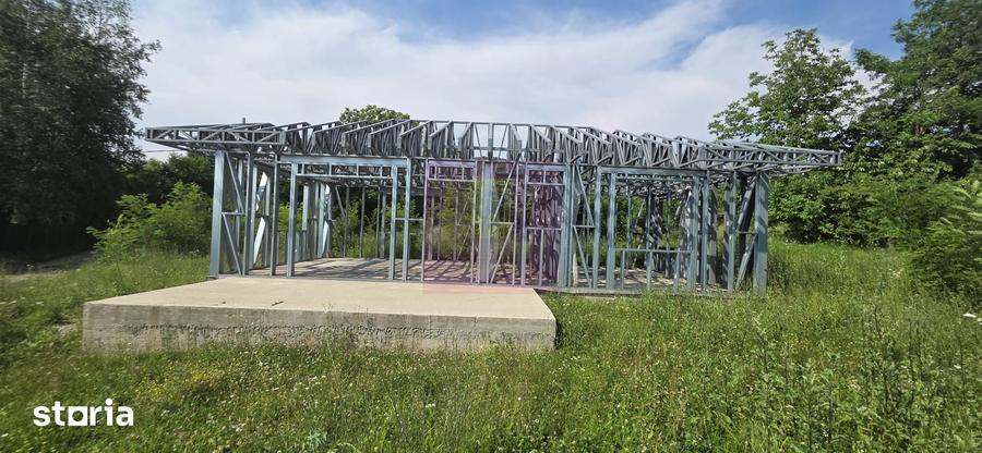 Casă cu 3 camere cu Canalizare în Brebu