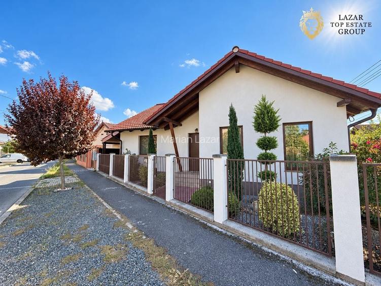 Casă 3 camere de vânzare in Bujac