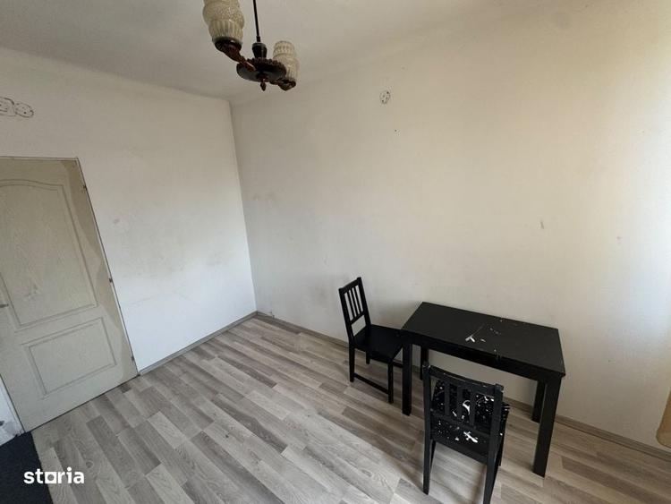 Apartament cu 4 camere decomandat în Cișmigiu