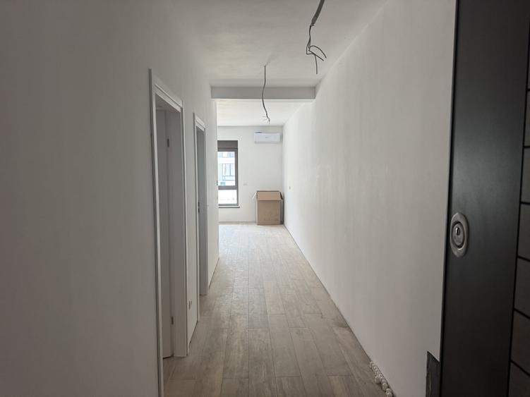 Apartament cu 2 camere decomandat în Giroc