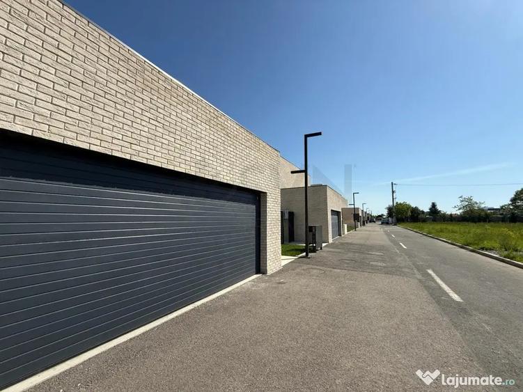 Casă cu 5 camere cu Teren 588 Mp în Corbeanca
